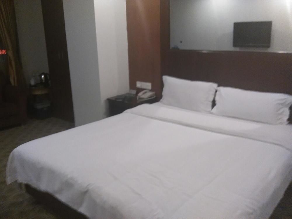 Shanshui Fashion Hotel Paifang Park Чжаоцин Екстериор снимка